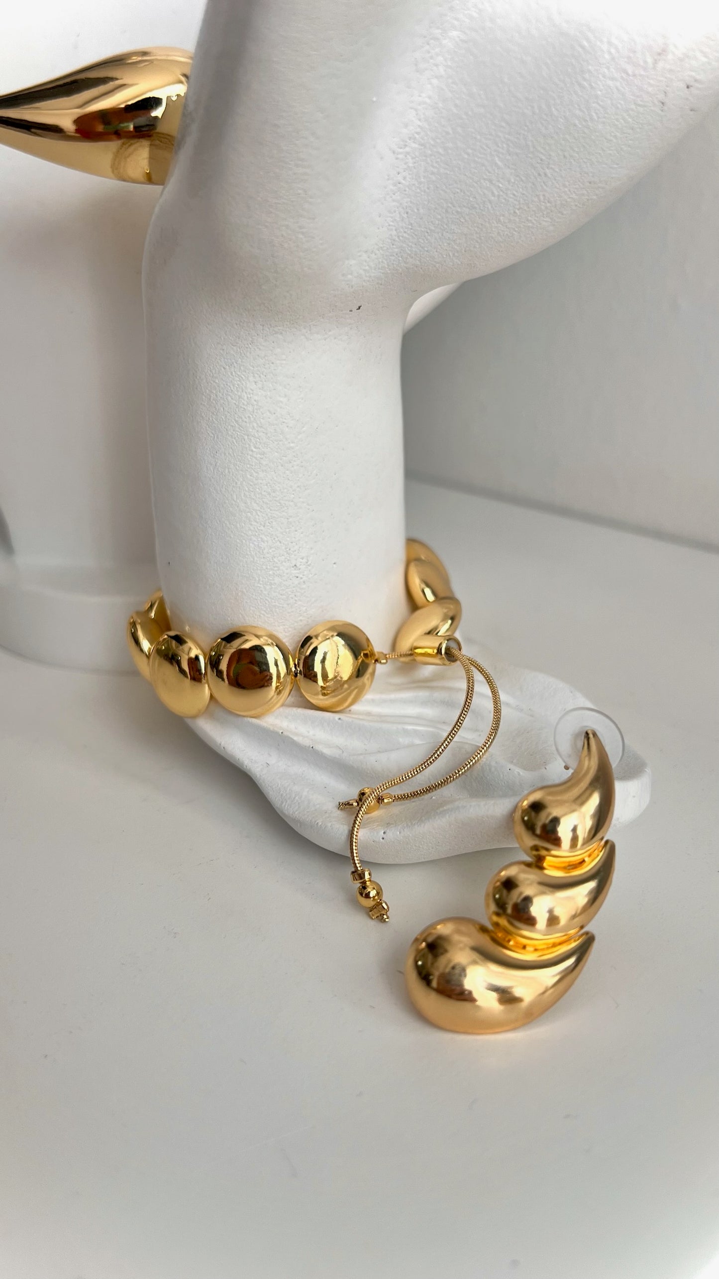 Aretes Botega Beneta