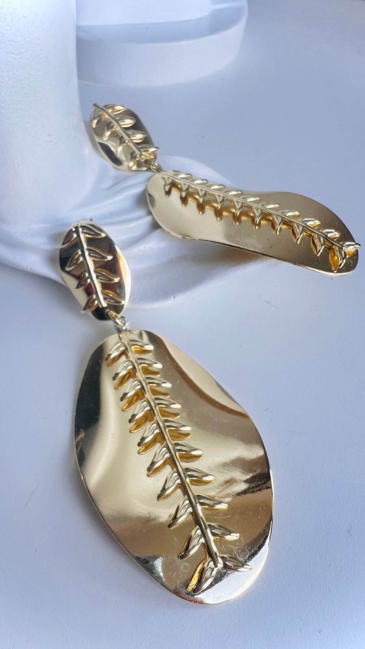 Aretes Leaf