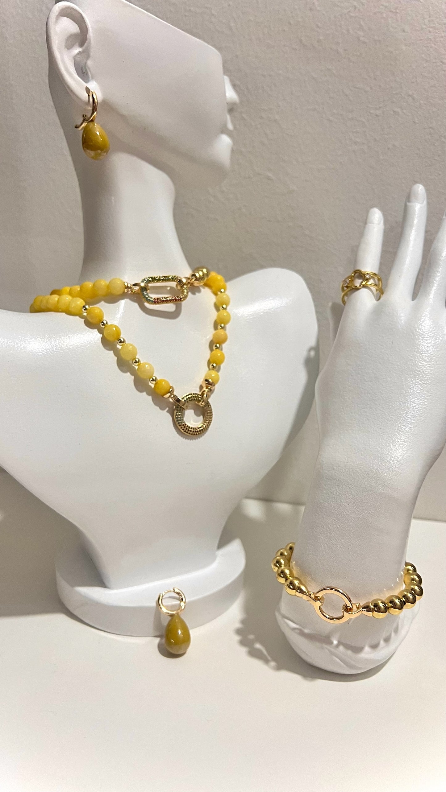 Juego Collar & Aretes Dorothea Yellow