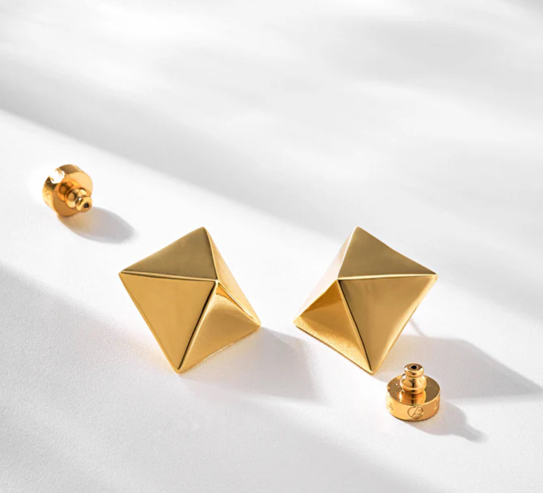 Quantum Earring
