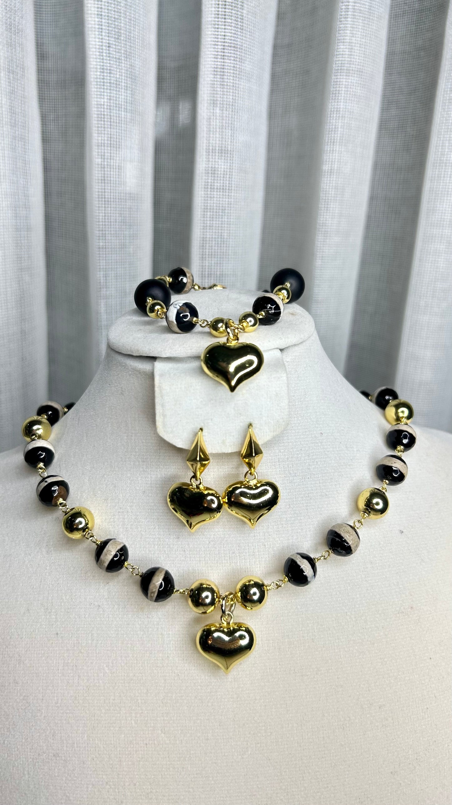 Juego Collar, Pulsera & Aretes Ava