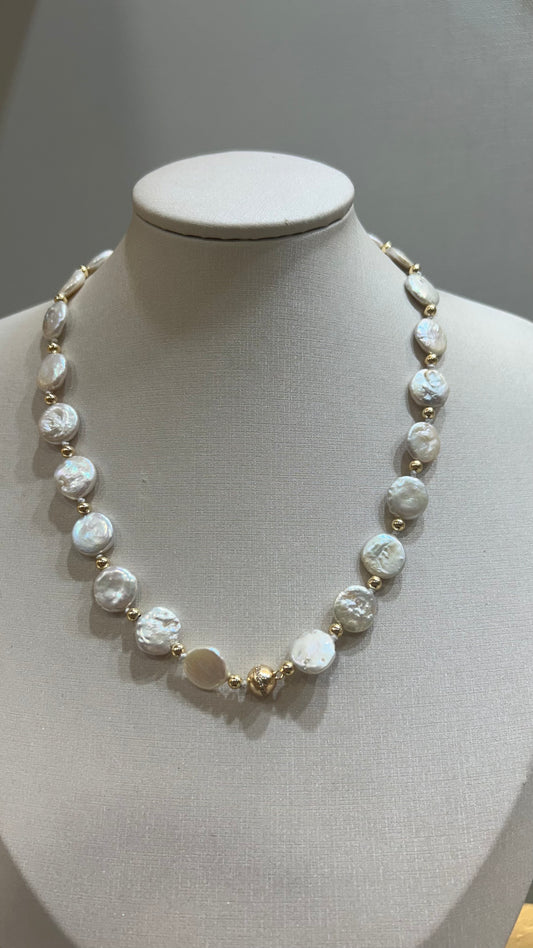 Collar Ina