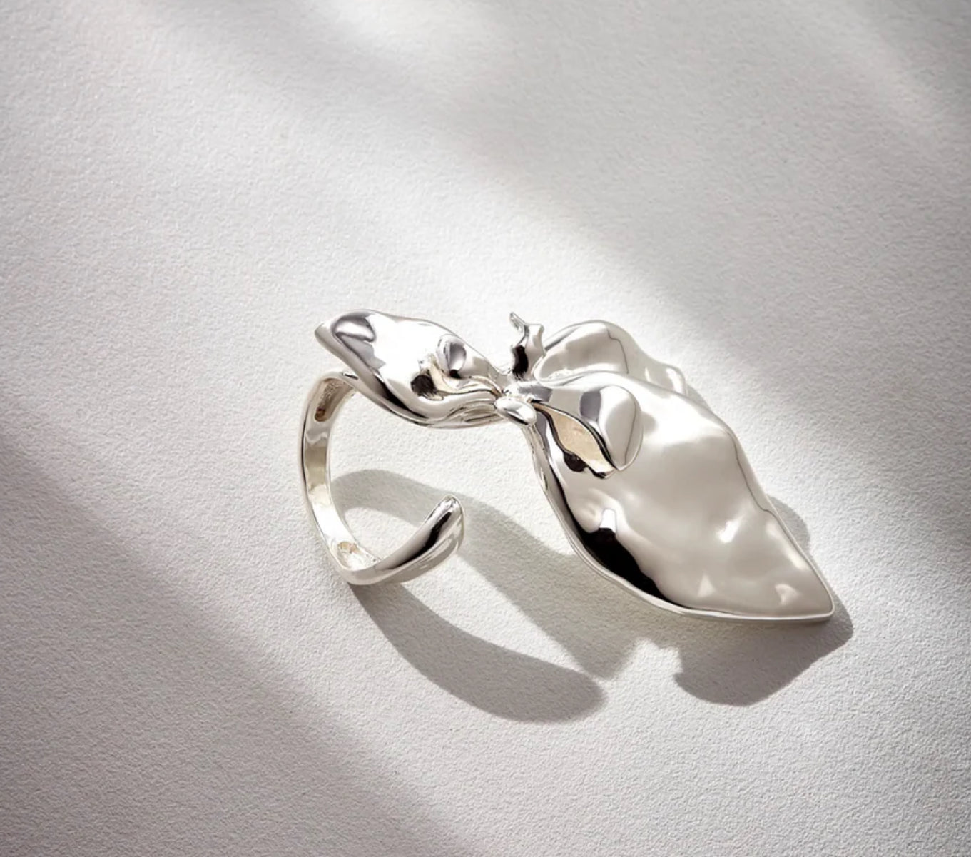 Ring Flora