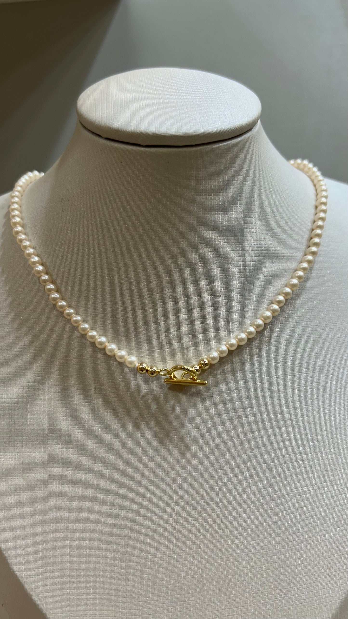 Collar Tiny Pearls