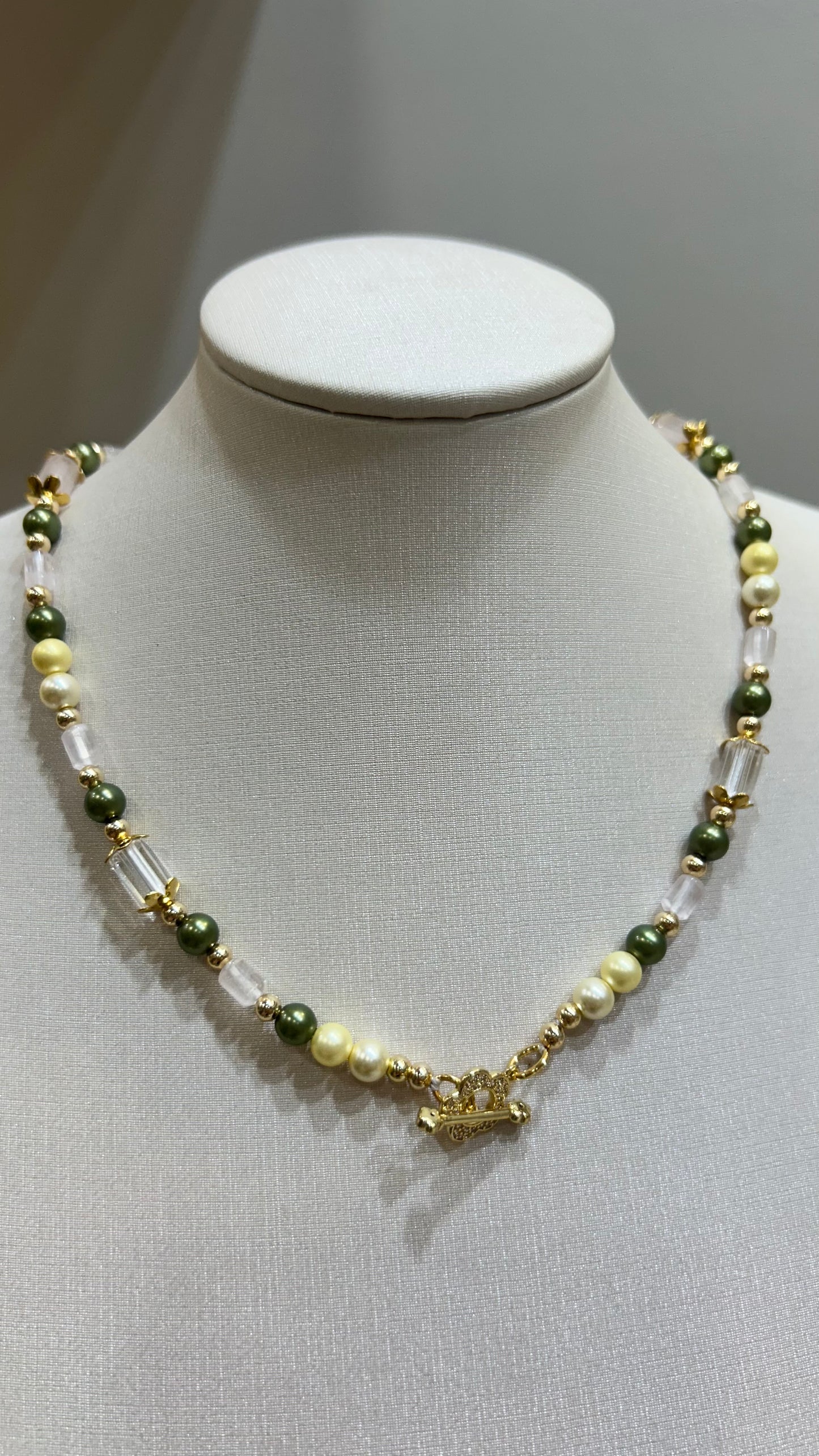 Collar Aiva
