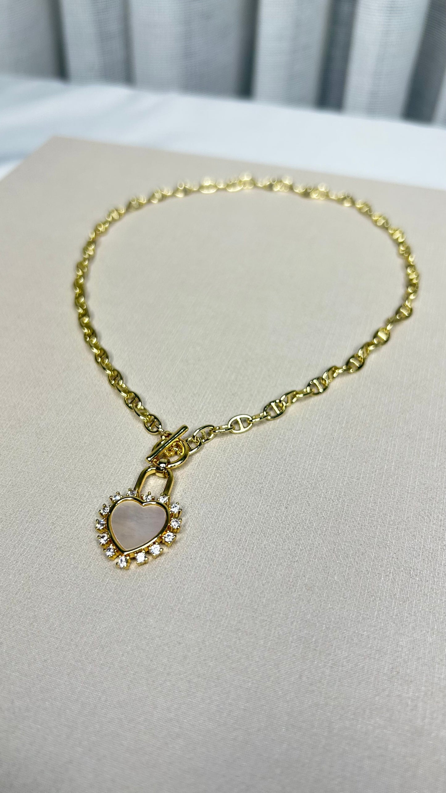 Juego de Cadena & Aretes Riley