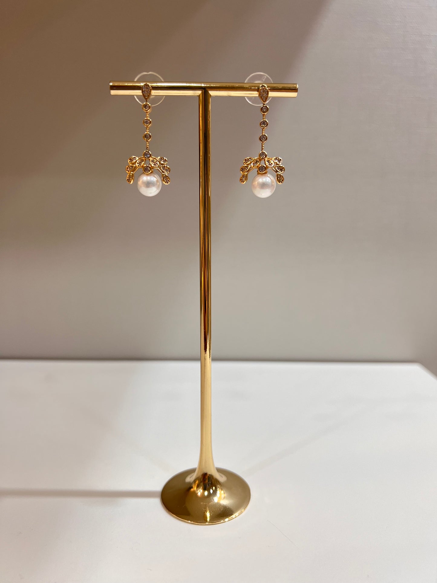 Aretes Aura