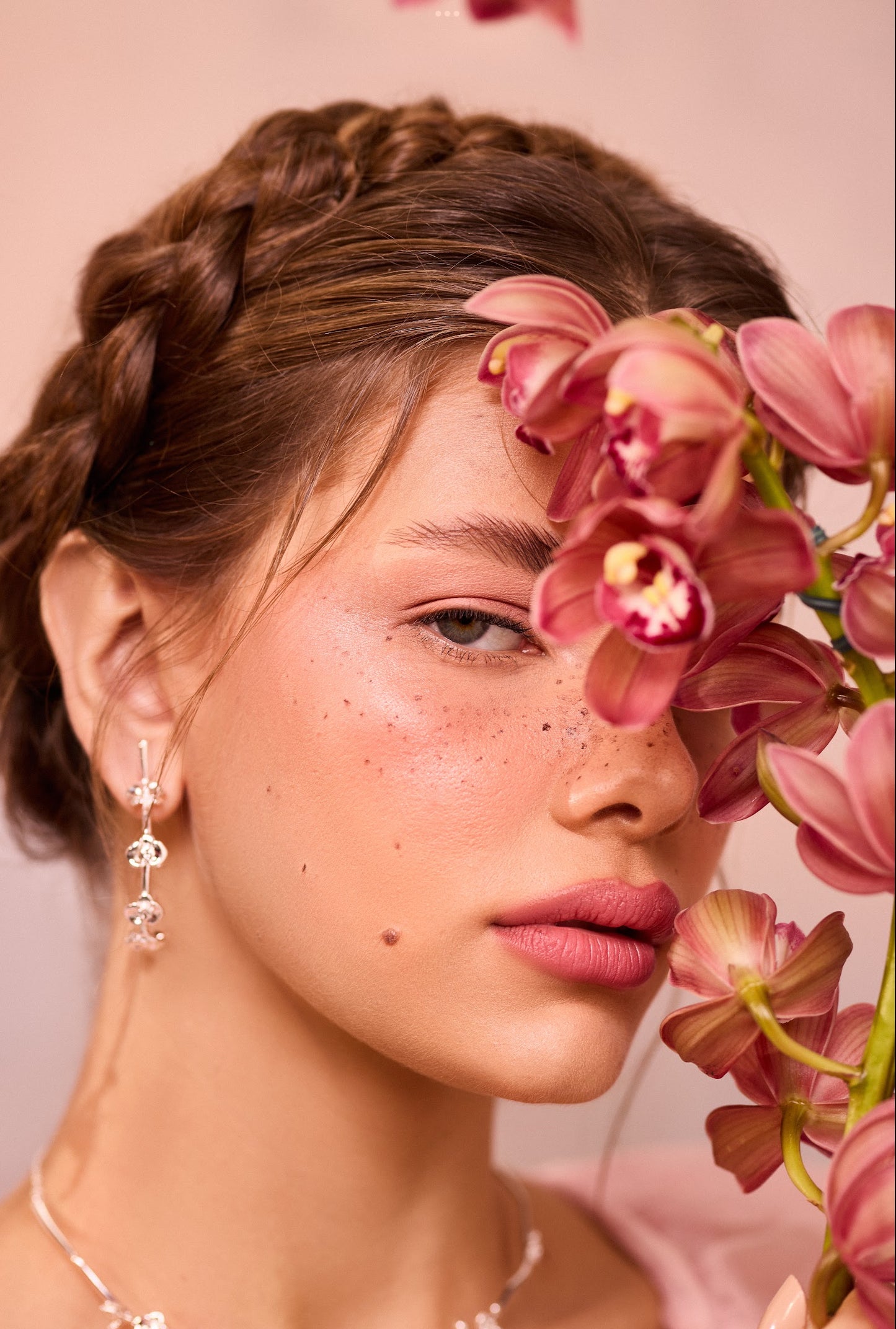 Aretes Floralis
