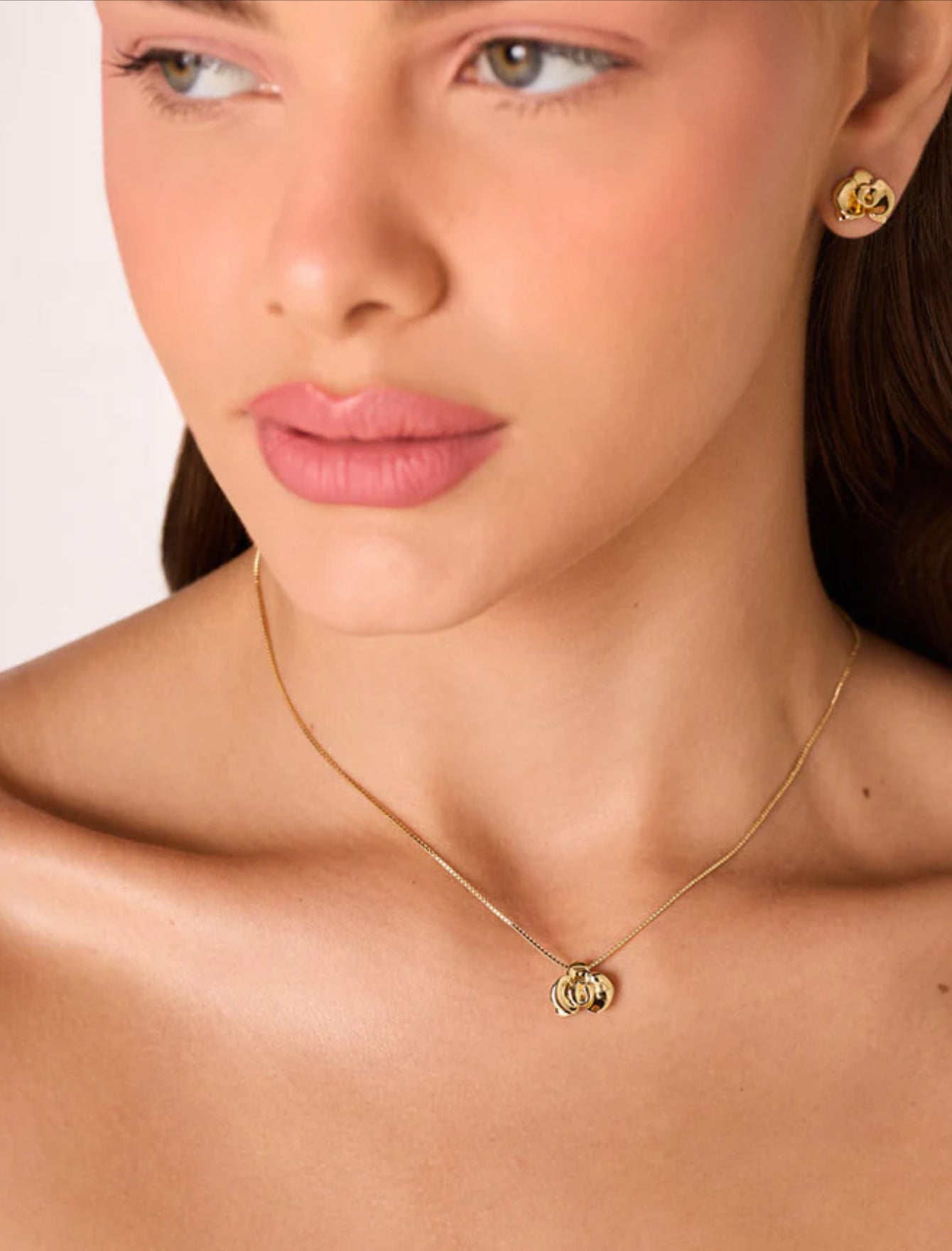 Set collar y aretes Floralis