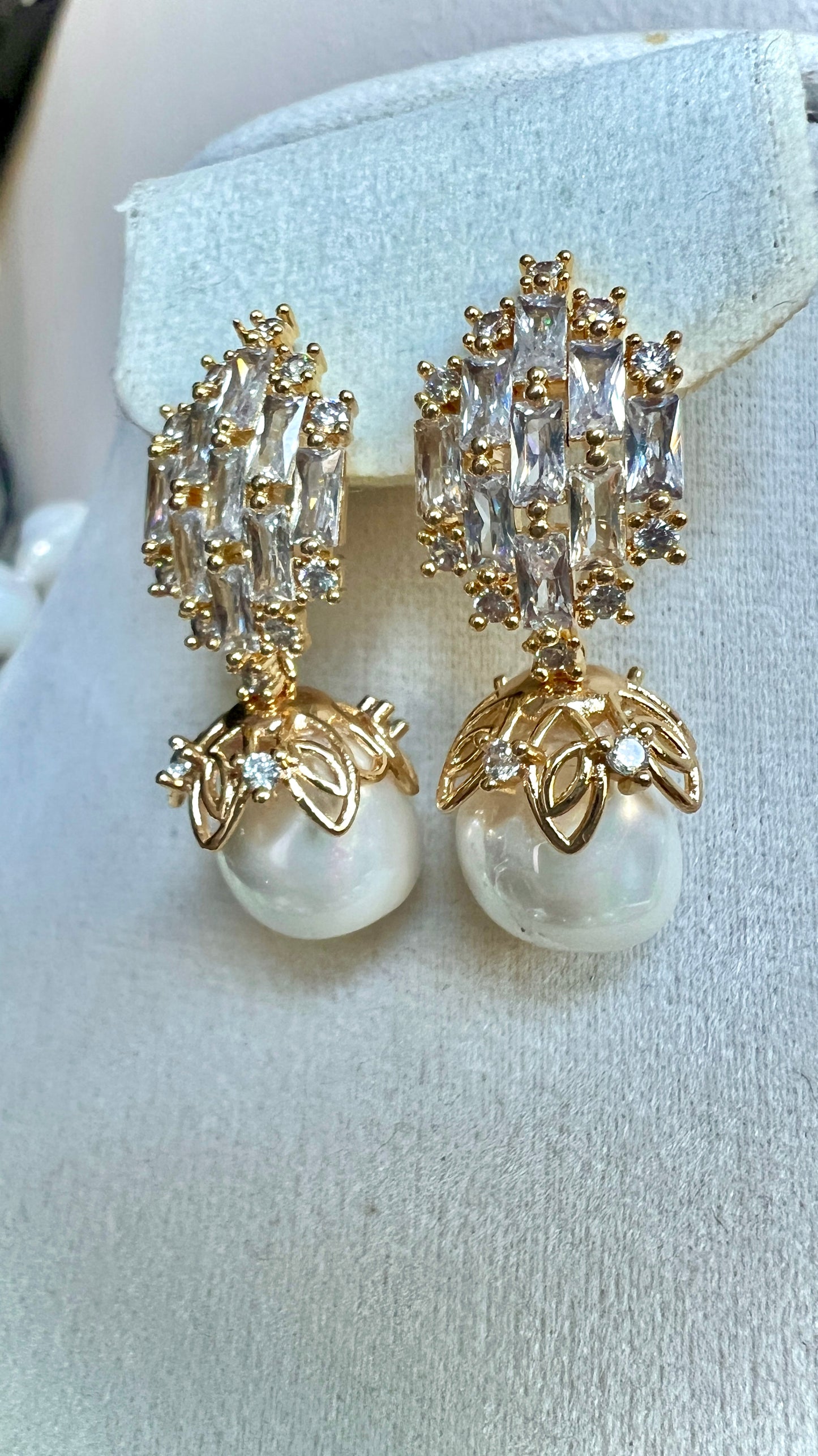 Aretes Helene