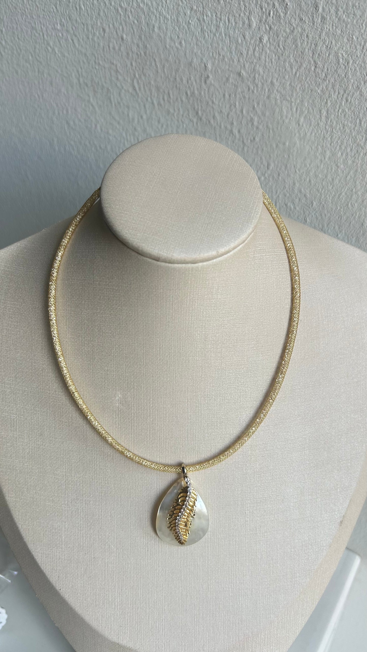 Collar Rina