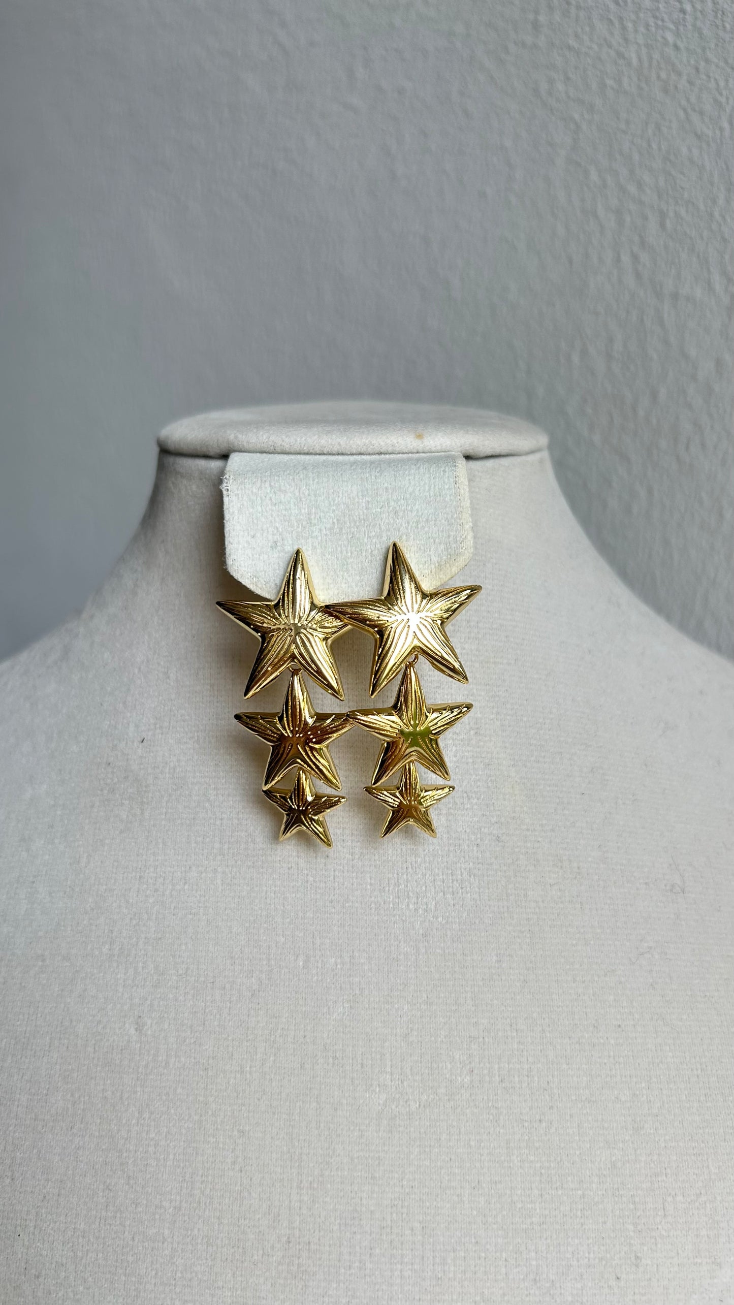 Aretes Three Stars