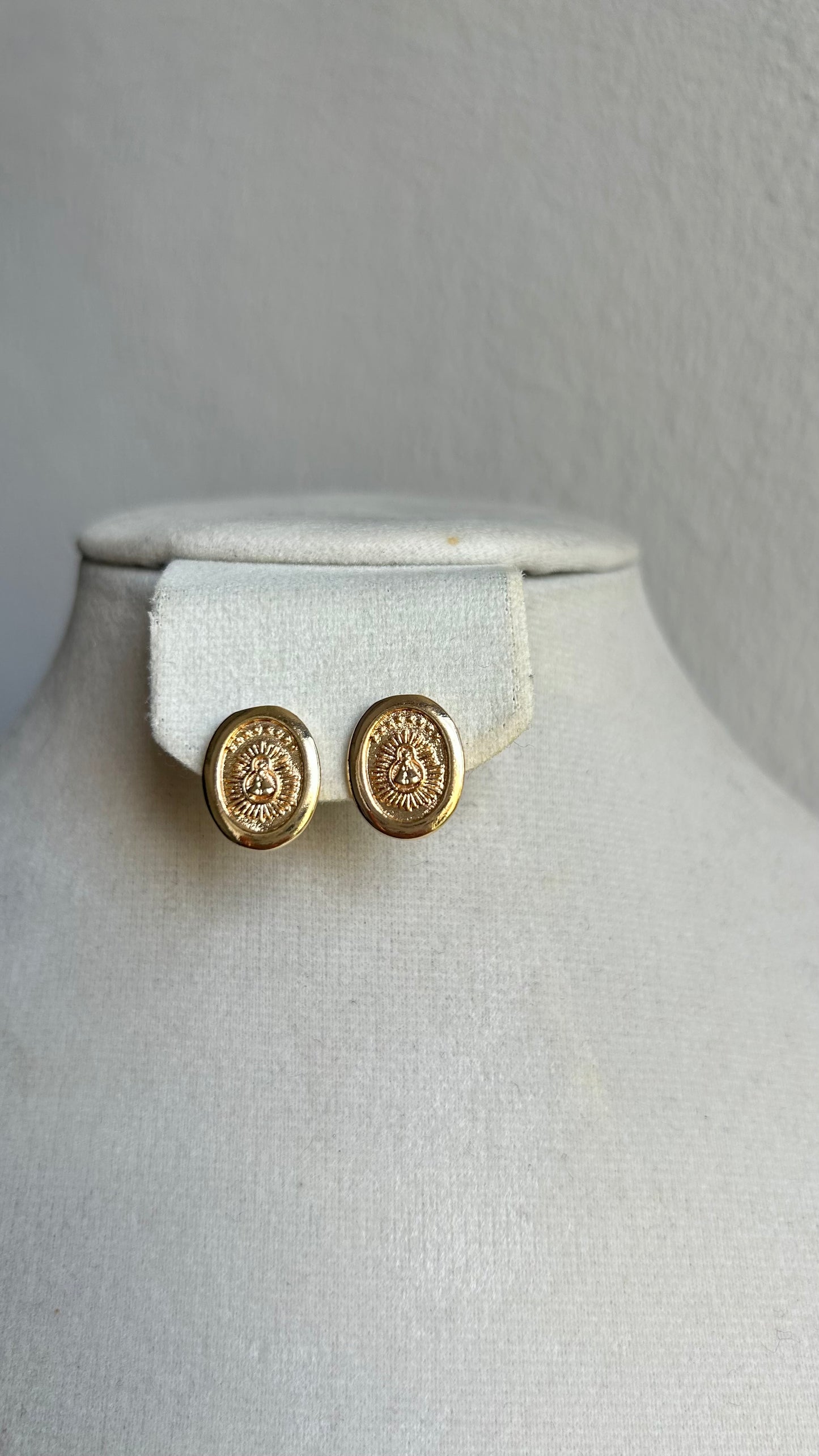 Aretes Virgen P