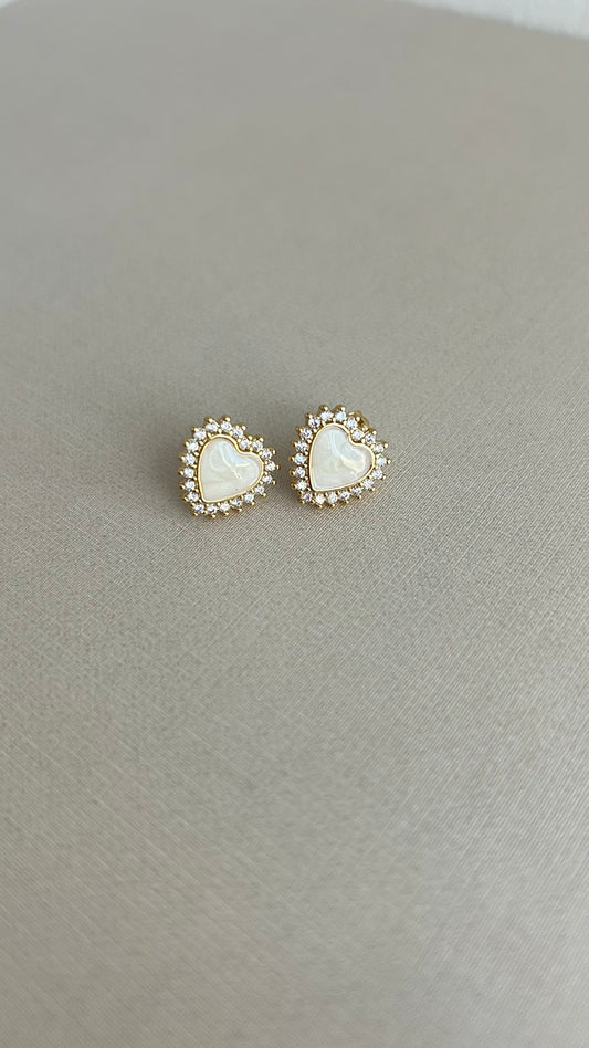 Aretes Small White Heart