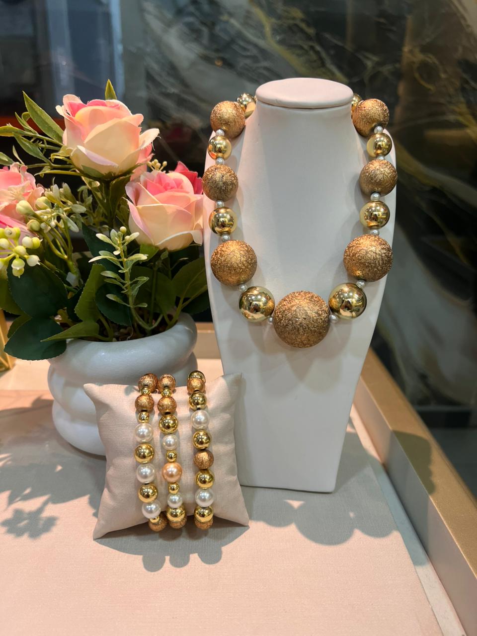 Juego Collar, aretes y pulsera